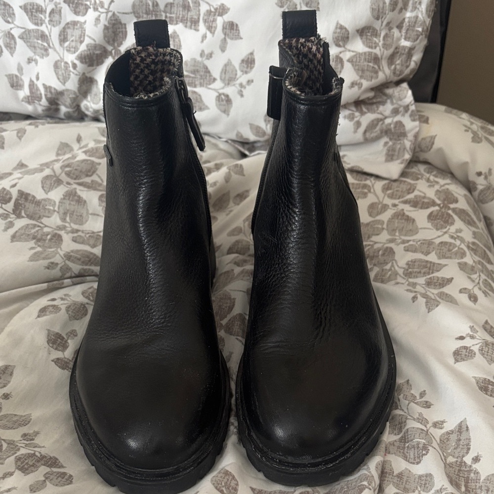 listing-status-banner